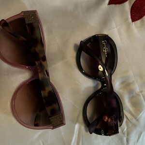 Stylish Tortoise and Black Sunglasses Set